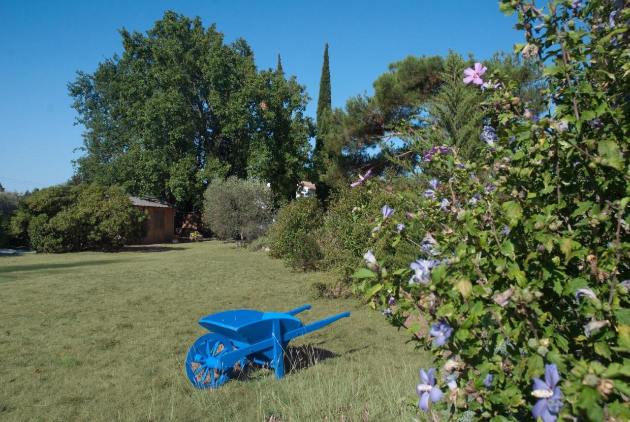 Отель Vintage Provence Арль Экстерьер фото